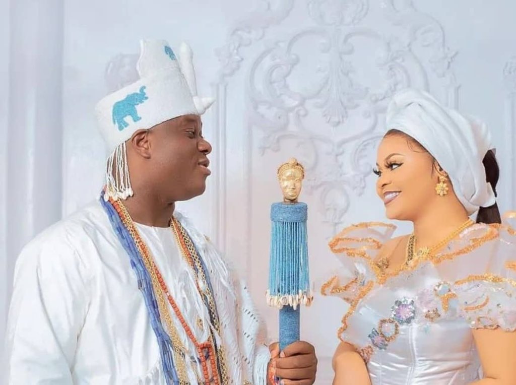Royal Blessings Ooni Of Ife, Queen Embrace Twins Platform Times