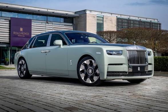 Customs Intercepts Stolen Rolls-Royce, Lamborghini, Others Smuggled Into Nigeria Customs Intercepts Stolen Rolls-Royce, Lamborghini, Others Smuggled Into Nigeria