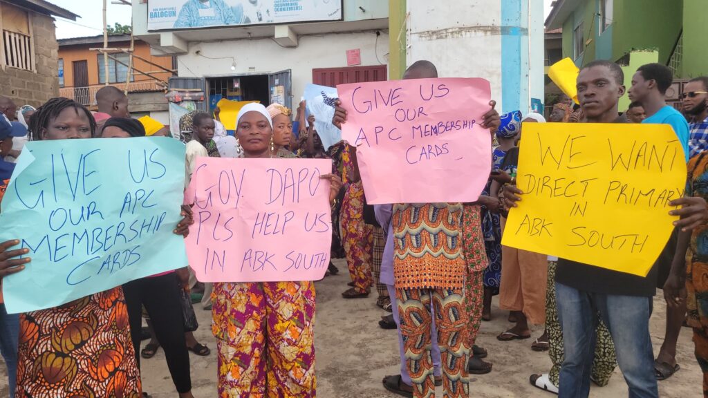 Abeokuta-South APC Members Protest Alleged Card Withholding, Candidate Imposition
