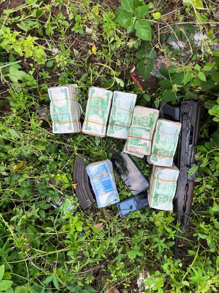 Ogun Police Kill Kidnapping Kingpin, Recover ₦2m, AK-47 In Forest Raid Ogun Police Kill Kidnapping Kingpin, Recover ₦2m, AK-47 In Forest Raid