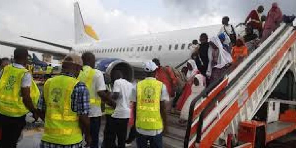 Over 1,100 Stranded Nigerians Return From Niger Through Kano Over 1,100 Stranded Nigerians Return From Niger Through Kano