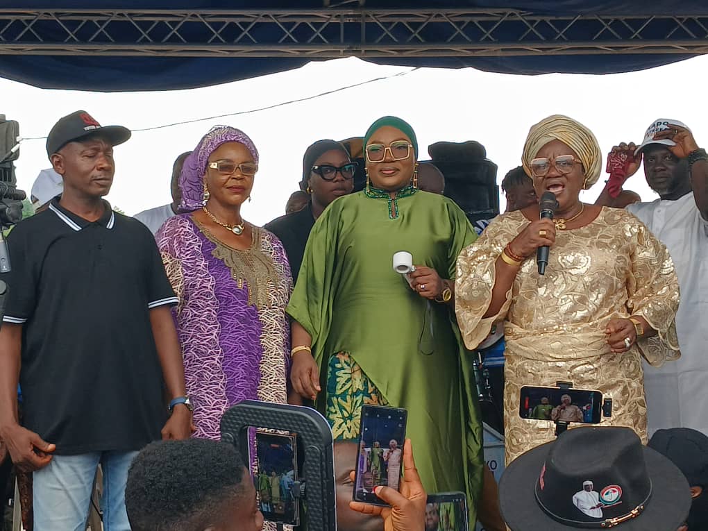‘She Is Our Daughter’: Ijemo Community Rallies Behind PDP Deputy Governorship Candidate, Adebutu ‘She Is Our Daughter’: Ijemo Community Rallies Behind PDP Deputy Governorship Candidate, Adebutu