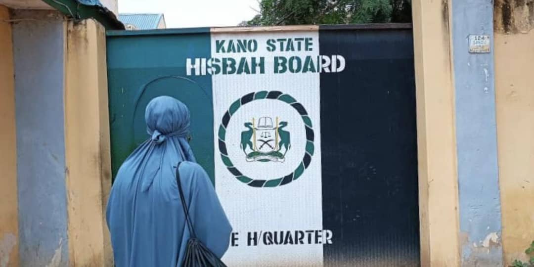 Kano Hisbah Arrests 22 Over Alleged Cross-Dressing, Hook-Up Activities Kano Hisbah Arrests 22 Over Alleged Cross-Dressing, Hook-Up Activities
