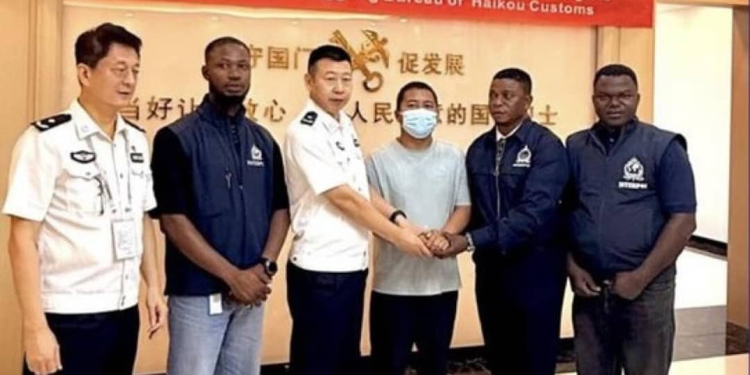 Police Arrest, Repatriate Chinese Fugitive Wanted Over 1,400-Tonne Rosewood Smuggling Police Arrest, Repatriate Chinese Fugitive Wanted Over 1,400-Tonne Rosewood Smuggling