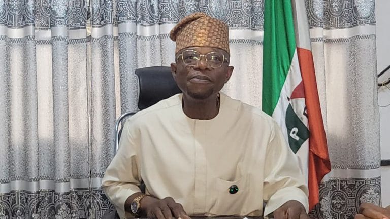 Ogun PDP Alleges Harassment, Attack On Campaign Train,Demands Police Probe Ogun PDP Alleges Harassment, Attack On Campaign Train,Demands Police Probe
