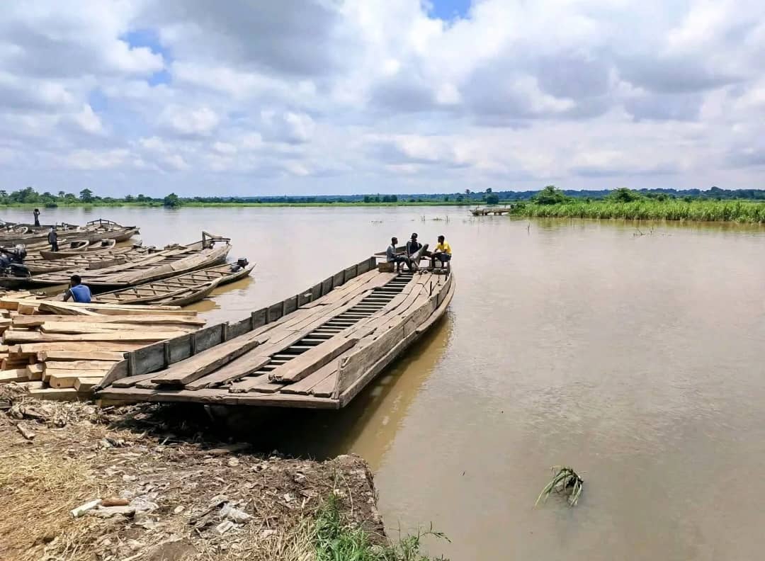 Benue River Boat Mishap: Over 70 Rescued, Six Missing As Engine Fails, Boat Overturns Benue River Boat Mishap: Over 70 Rescued, Six Missing As Engine Fails, Boat Overturns